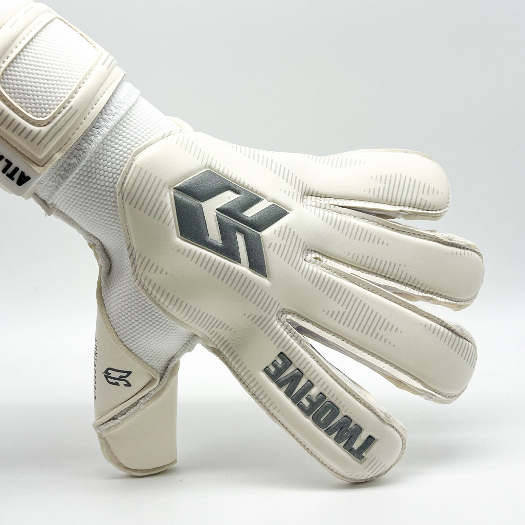 Guantes de Arquero Atlanta'96 White Contacgrip goalkeeper glove in white with black logo and wrist strap details