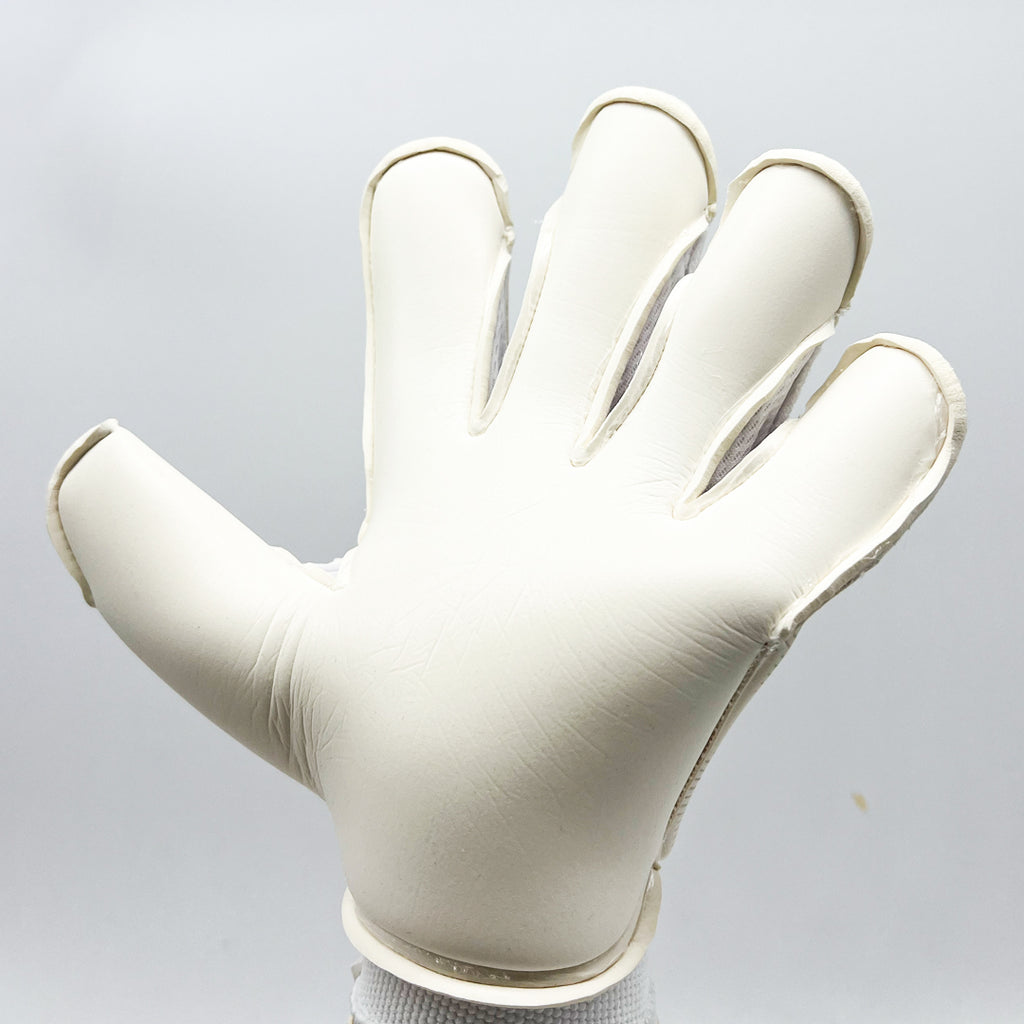 Guantes de Arquero Atlanta'96 White Contacgrip goalkeeper glove showing palm side in white color.
